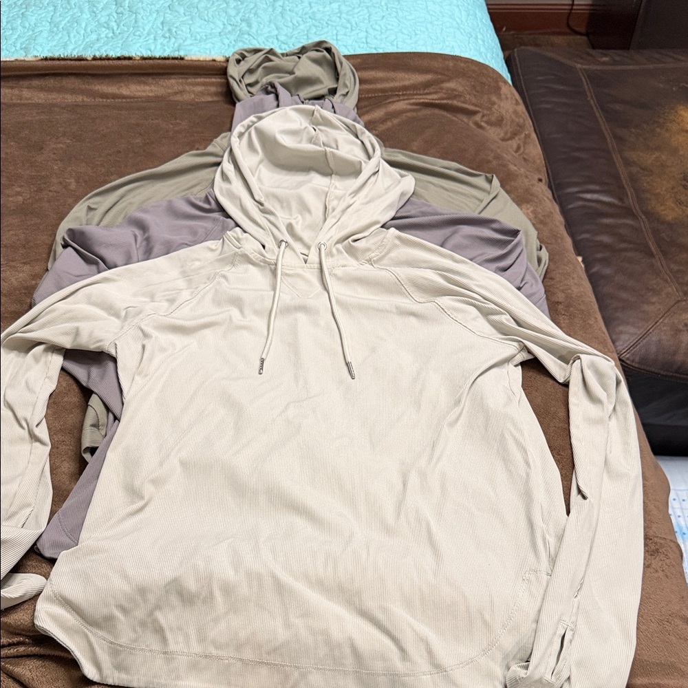 Set of Women’s  Lightweight Hooded Long-Sleeve hoodie - Beige, green and grey.